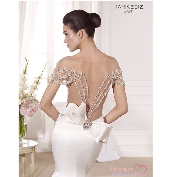 Tarik Ediz White Collection 2018 Wedding Dress - Picture 3 of 4